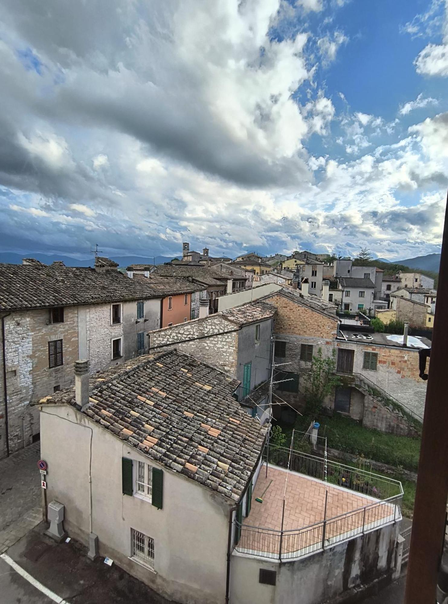 Degli Alessandri House Sassoferrato ภายนอก รูปภาพ