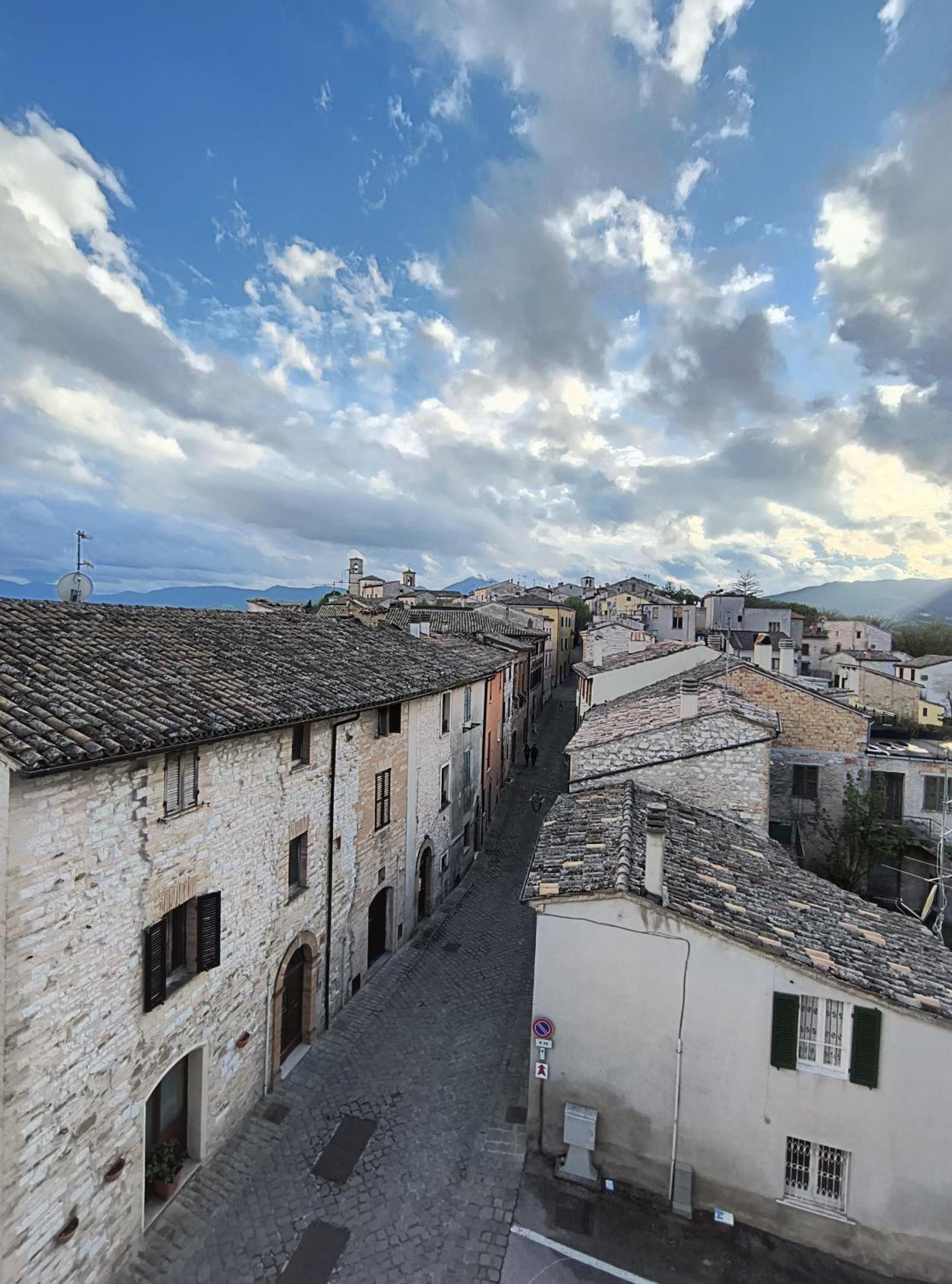 Degli Alessandri House Sassoferrato ภายนอก รูปภาพ